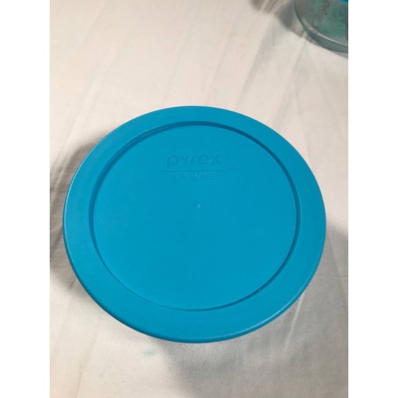 Pyrex Star Wars Baby Yoda 4-Cup Glass Container - Picture 6 of 6